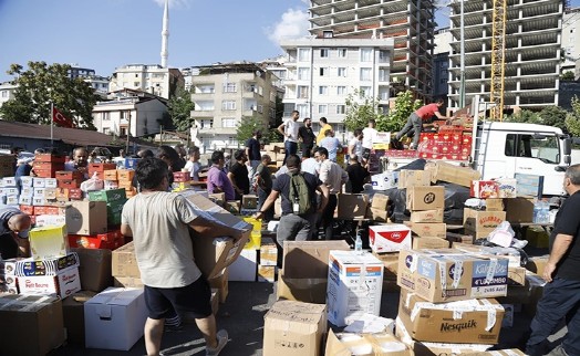 Kağıthane’den selzedelere destek