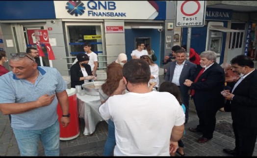 BBP Tuzla’dan vatandaşlara aşure ikramı