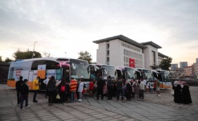 Zeytinburnu’ndan Çanakkale ve Bilecik Kültür Gezileri’ne yoğun ilgi