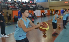 Sancaktepe’de geleceğin basketbolcularının alt yapı seçmeleri gerçekleşti