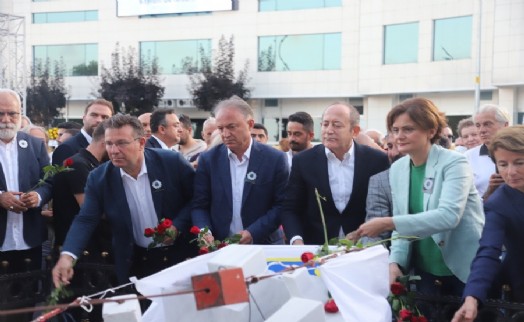 Srebrenitsa soykırımında ölenler Kartal’da anıldı