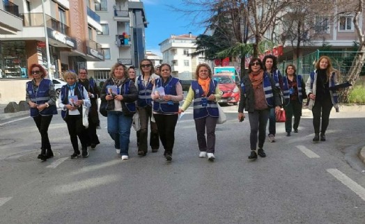 CHP Çekmeköy’ü sokak sokak geziyor