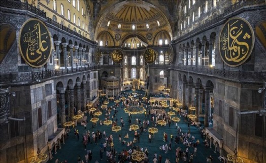 Ayasofya Camii için flaş karar! Girişler ücretli mi oluyor?