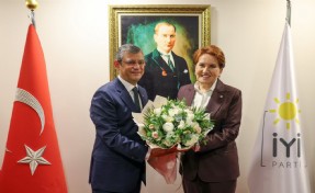 CHP lideri Özel ile İYİ Parti lideri Akşener yerel seçimi konuştu