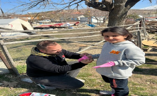 MHP Bağcılar çocukların yüzünü güldürüyor