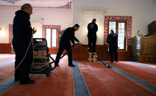 Sarıyer’de ibadethanelere Ramazan temizliği