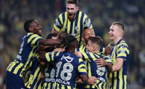 Fenerbahçe’ye yıldız oyuncudan kötü haber!