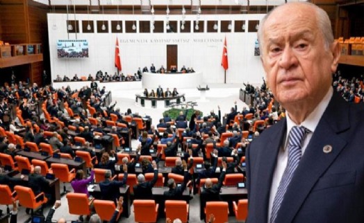 Bahçeli o görevi kabul etmezse TBMM’de Yeşil Sol Parti...