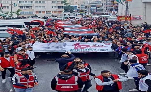 CHP Çekmeköy’den coşkulu 19 Mayıs yürüyüşü!