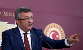 ‘Değişim’ rüzgarına CHP’li Engin Altay da katıldı