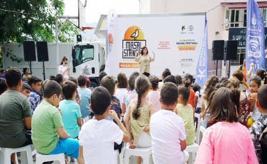 Dilden dile yayılan masallar Küçükçekmece’den Hatay’a ulaştı!