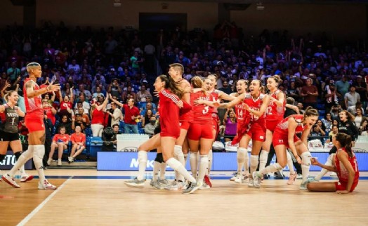 Türkiye ABD’yi sahadan sildi! Finalde rakibimiz Çin