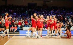 Türkiye ABD’yi sahadan sildi! Finalde rakibimiz Çin