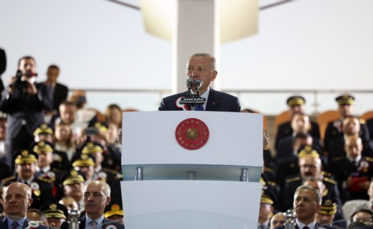 Cumhurbaşkanı Erdoğan’dan polislere önemli mesaj! ‘Yetkiyi kullanırken asla sınırları aşmayın’