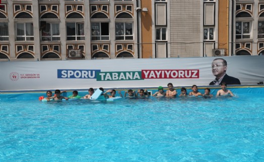 Bağcılar Belediyesi’nden çocukların yüzünü güldüren projeler