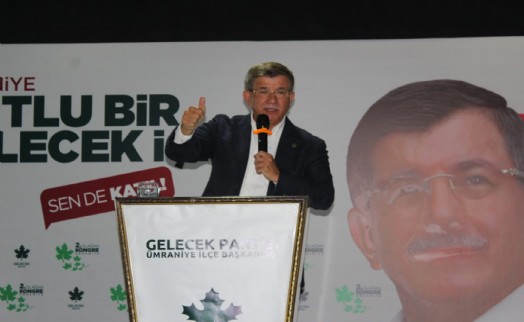 Ahmet Davutoğlu’ndan iktidara salvolar! ‘Politikaları akılla ilgili değil...’