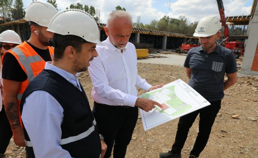 Çekmeköy Belediyesi ilçenin okul eksiklerini gideriyor