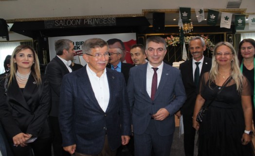 Davutoğlu’ndan Ümraniye'de 'Gelecek' için seçimde Enver Sedat Çakıroğlu’na yeşil ışık!