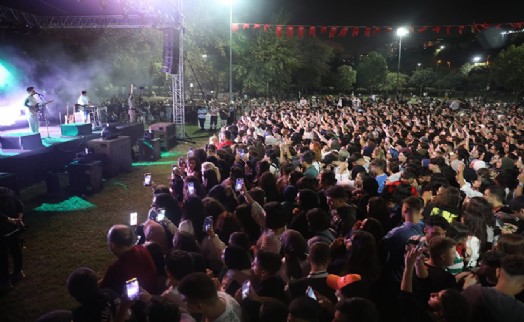 Kağıthane Belediyesi gençlik konserlerine devam ediyor