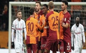 Galatasaray’ın yıldızından flaş açıklama! Futbolu bırakıyor