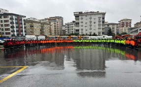 Ümraniye Belediyesi ekipleri kar nöbetinde