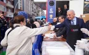 Başkan Yıldırım’dan Ümraniyelilere çorba ikramı