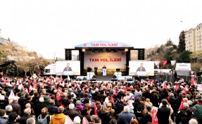 Sarıyerliler ile buluşan İmamoğlu ve Aksu’ya yoğun sevgi seli